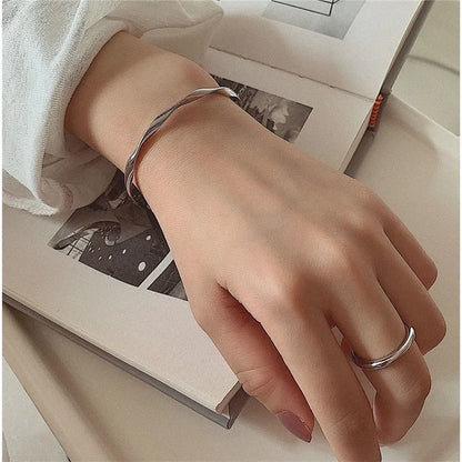 Nyvele Mobius Smooth Cuff Open Bracelet for Women – Simple Wedding Jewelry Gift