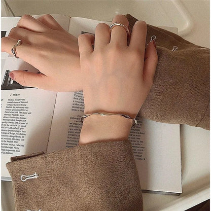 Nyvele Mobius Smooth Cuff Open Bracelet for Women – Simple Wedding Jewelry Gift