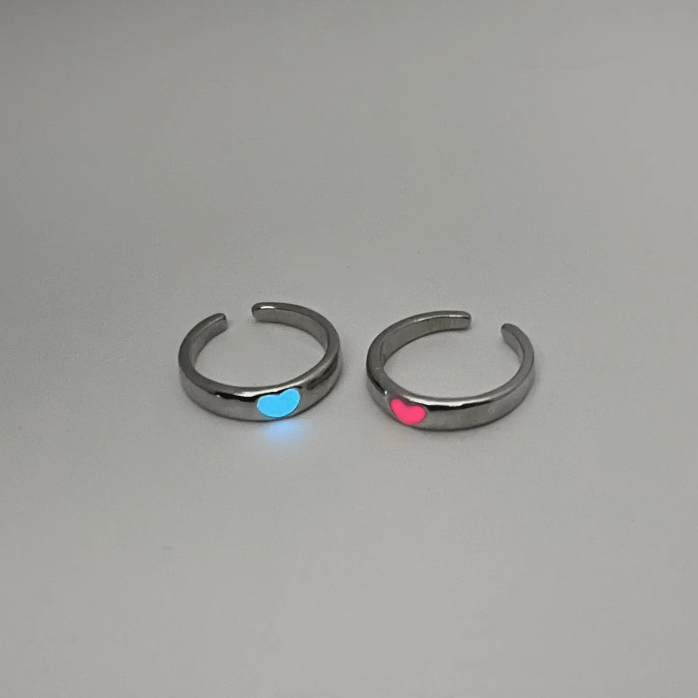Nyvele Glowing Blue & Pink Heart Ring – Couple Jewelry for Couple