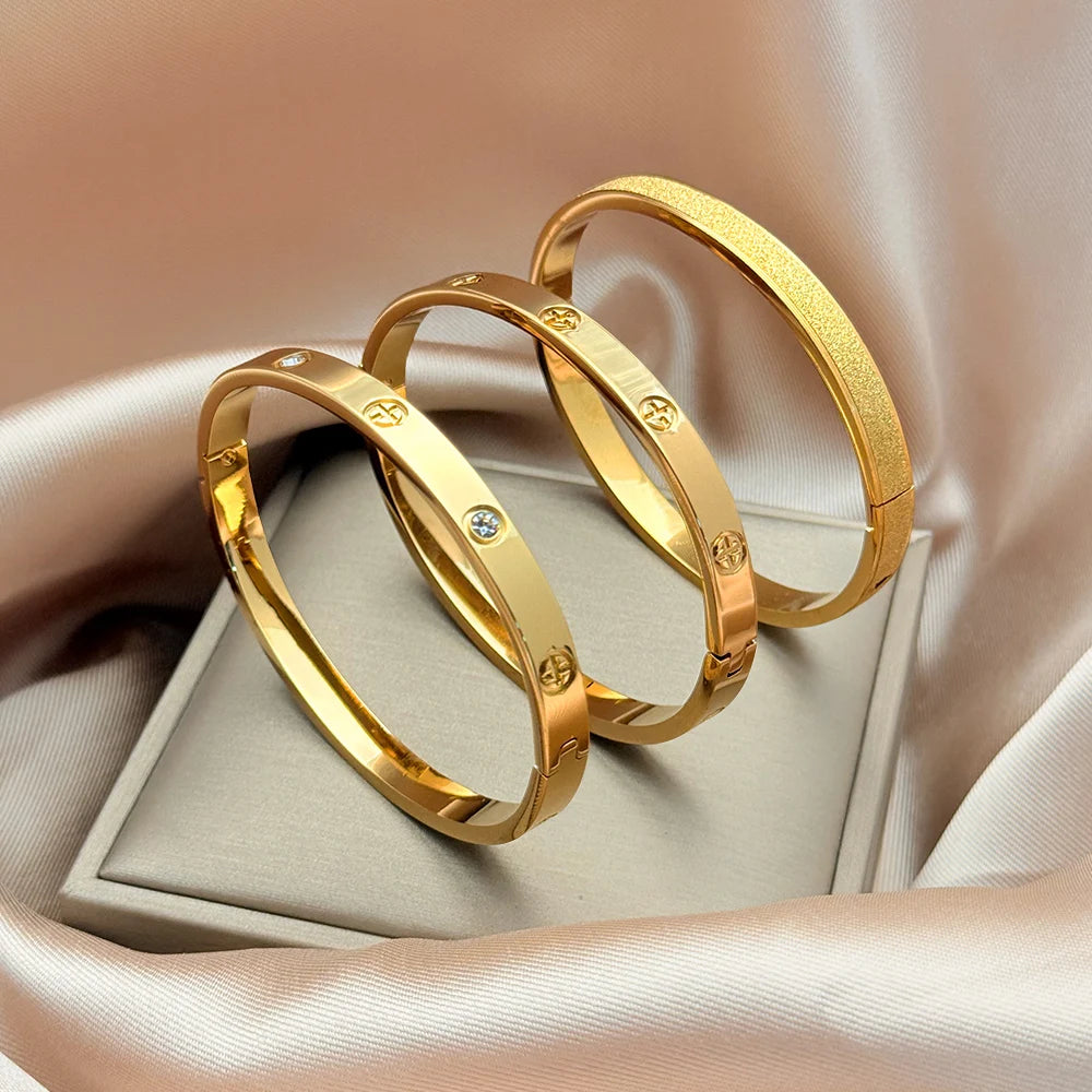 Nyvele Stainless Steel Four Leaf Clover Bracelet – Lucky Gold Bangle for Women